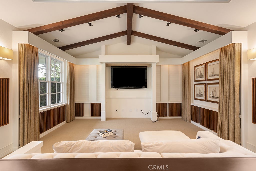 4215 Hidden Oaks