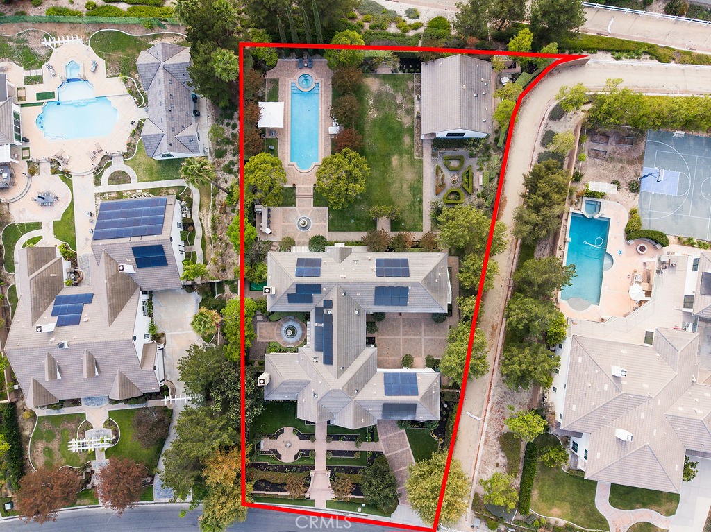 4215 Hidden Oaks