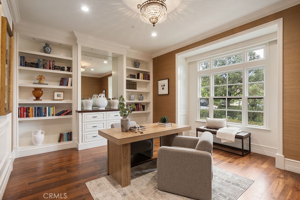 4215 Hidden Oaks