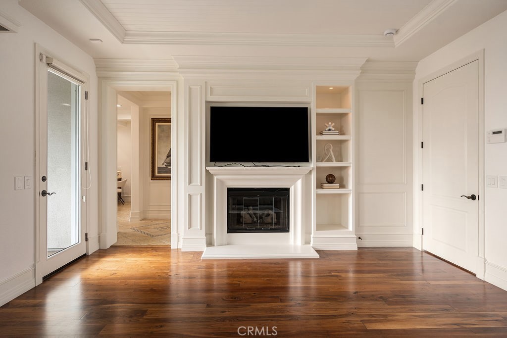 4215 Hidden Oaks