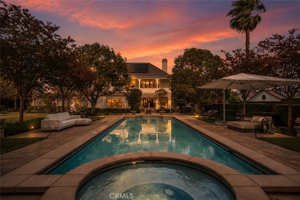 4215 Hidden Oaks