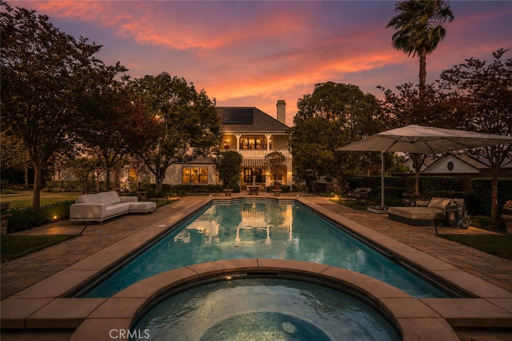 4215 Hidden Oaks