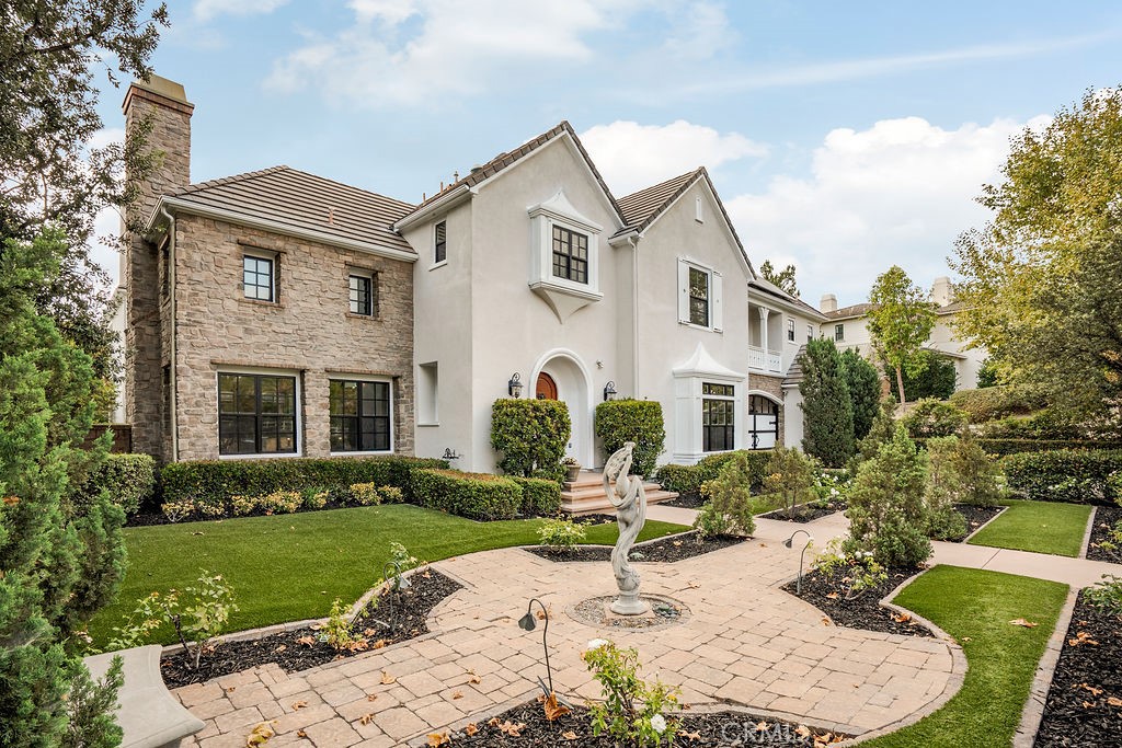 4215 Hidden Oaks