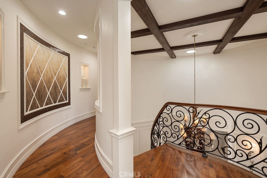 4215 Hidden Oaks