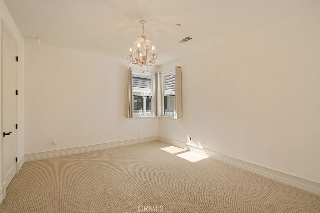 4215 Hidden Oaks
