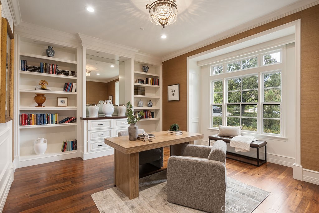 4215 Hidden Oaks