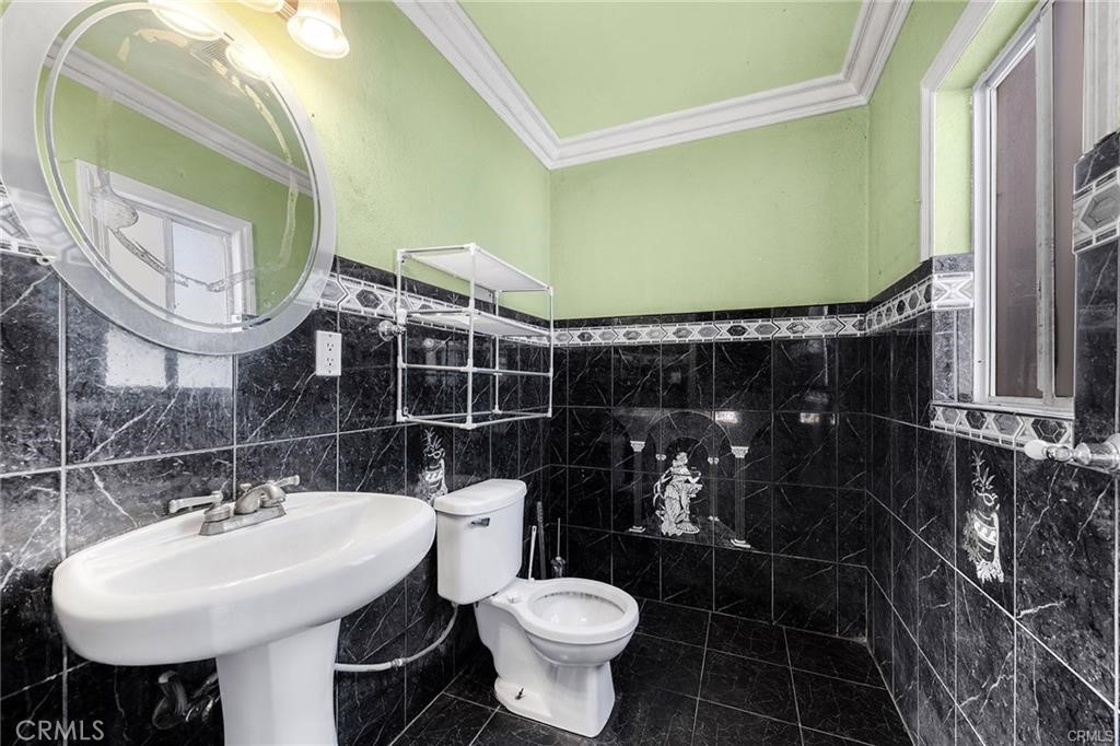 2346 Durfee