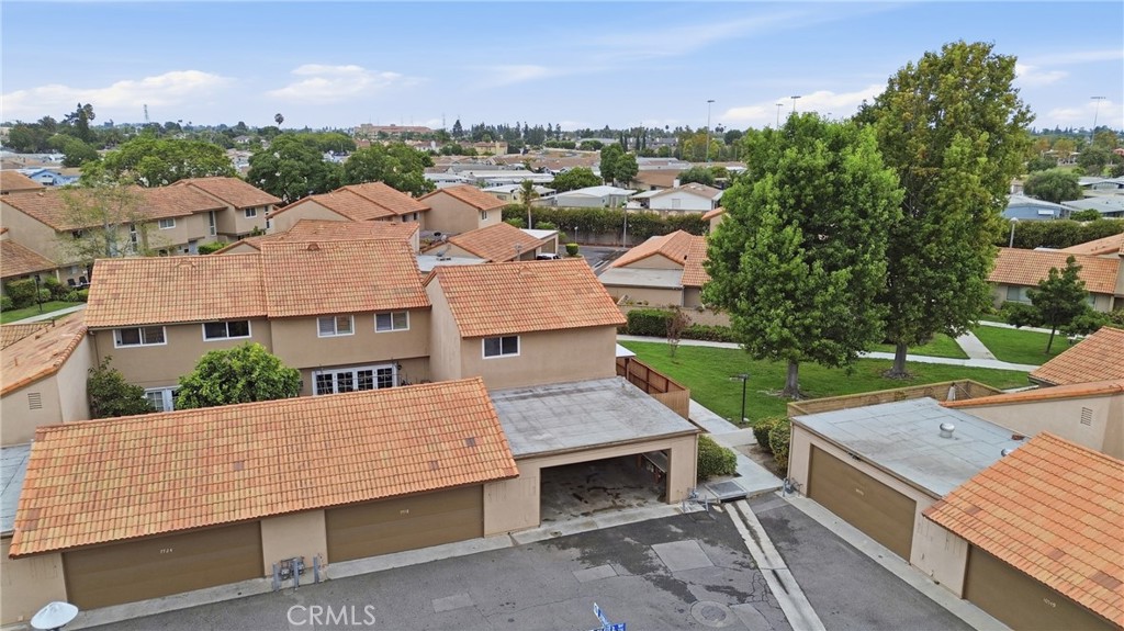 7712 Elder Way