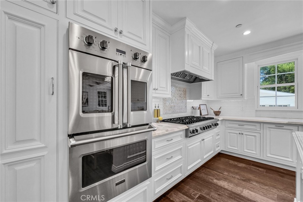 1360 Lorain
