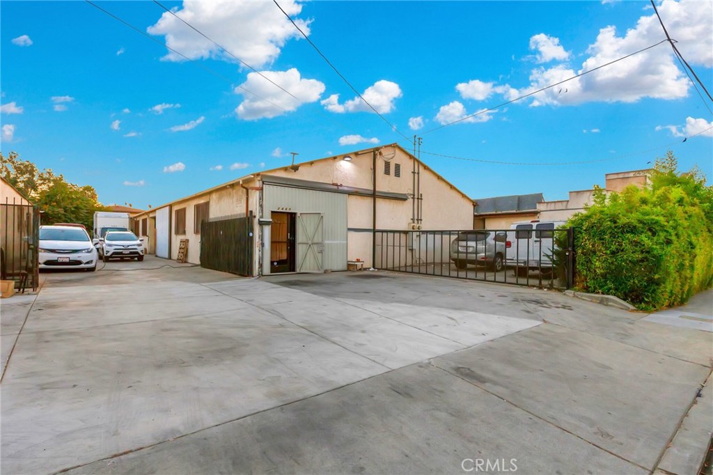 2460 Chico