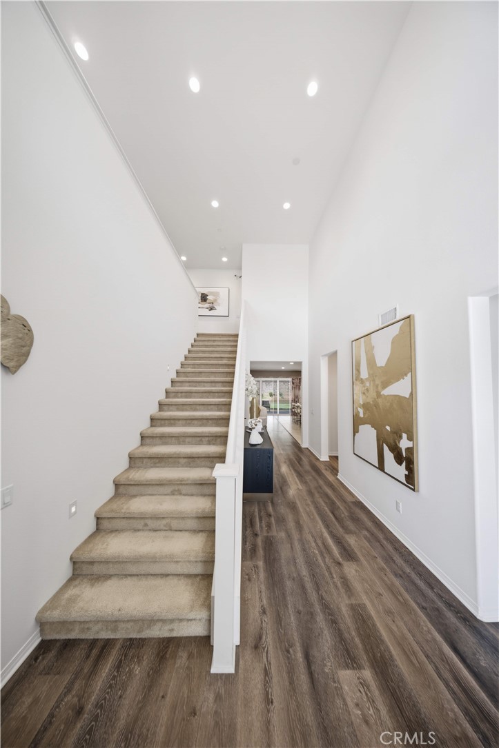 3401 E Rutherford