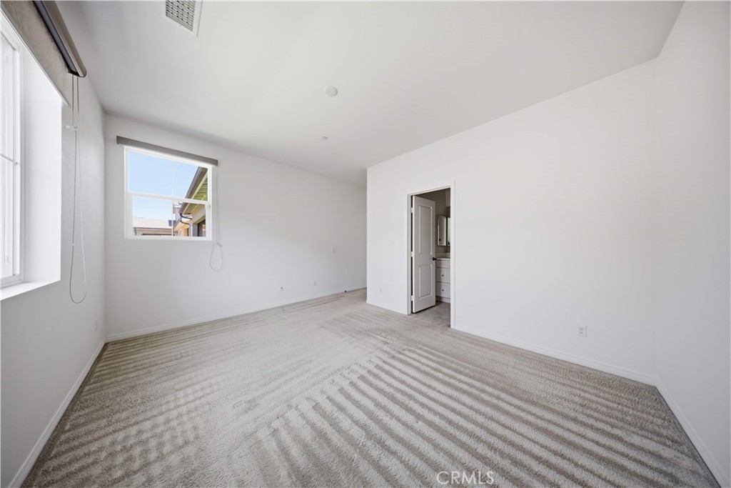 3401 E Rutherford