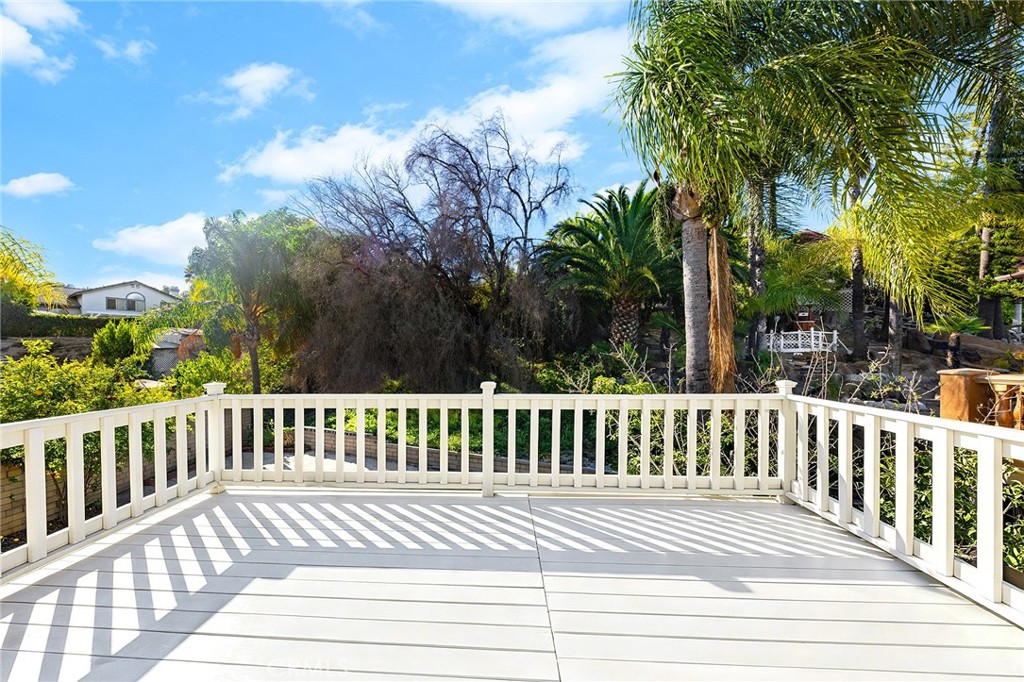 2460 Valley View