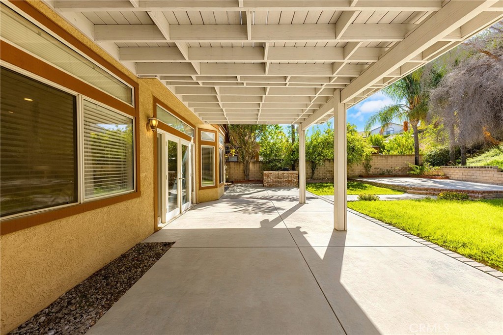 2460 Valley View