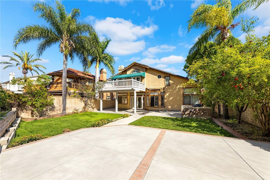2460 Valley View