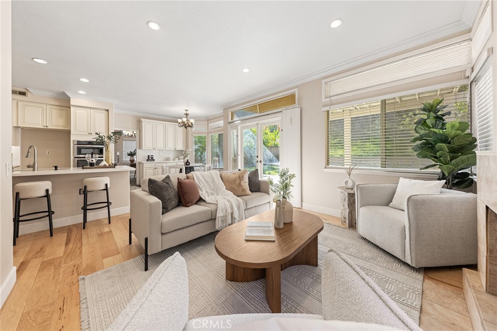 2460 Valley View