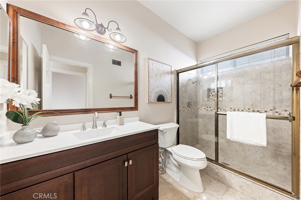 2460 Valley View