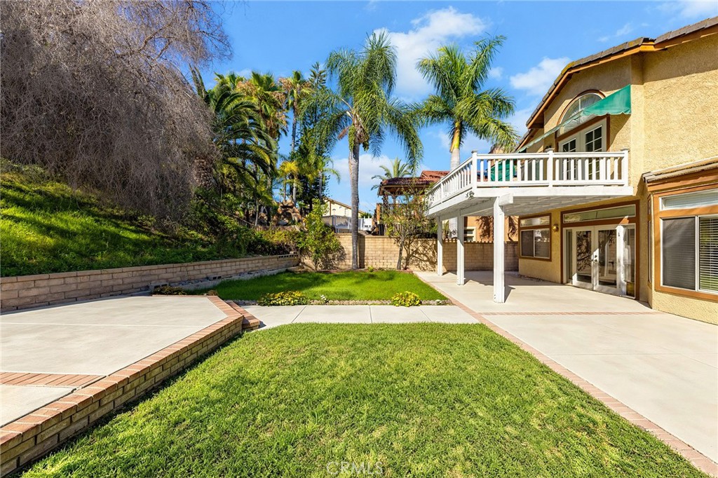 2460 Valley View