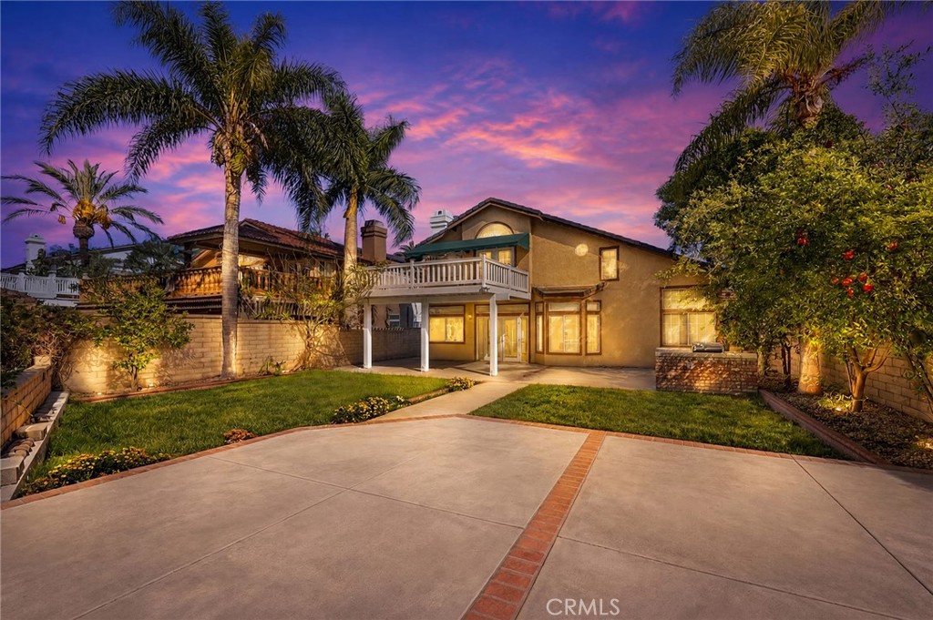 2460 Valley View