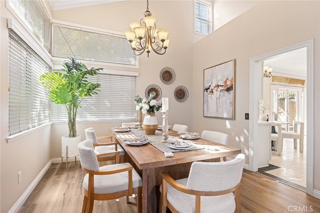 2460 Valley View