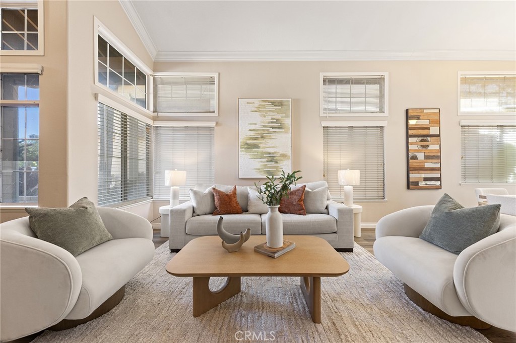 2460 Valley View