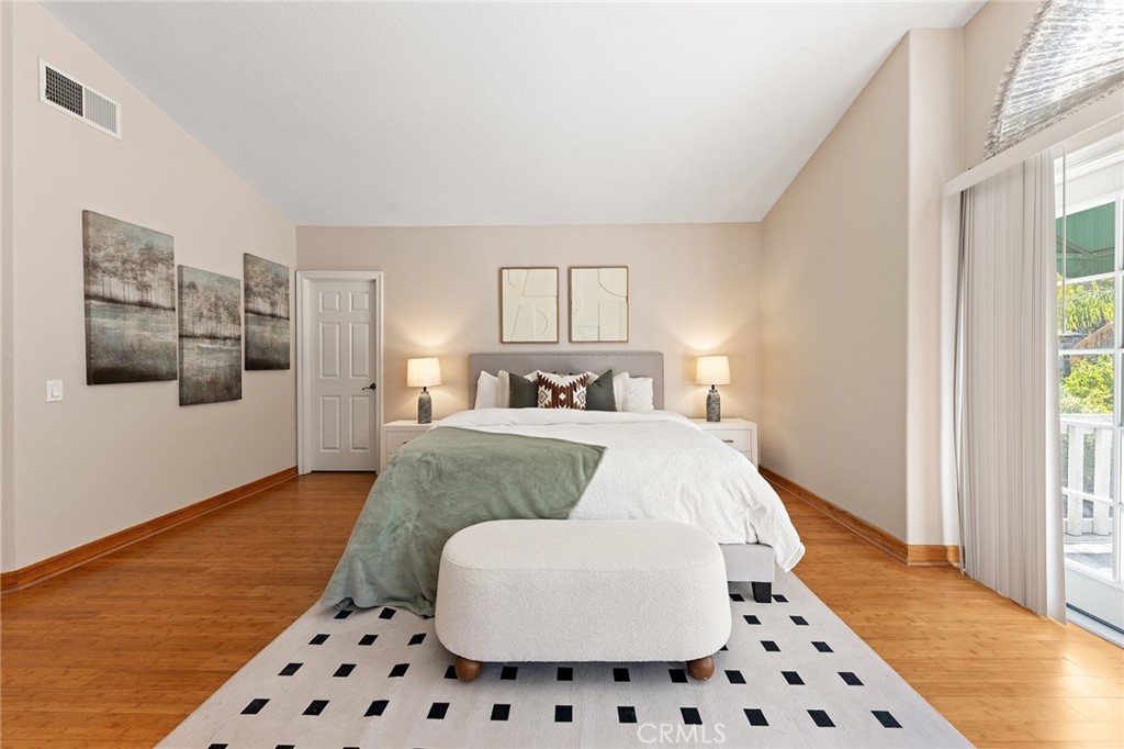 2460 Valley View