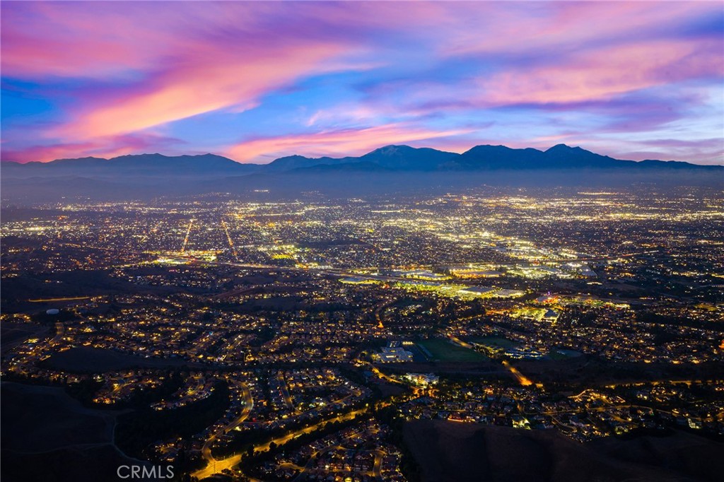 2460 Valley View