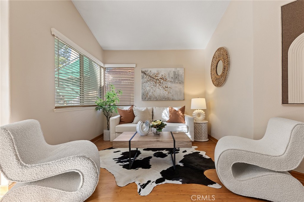 2460 Valley View