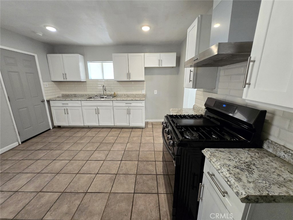 16466 Arrow Boulevard 2