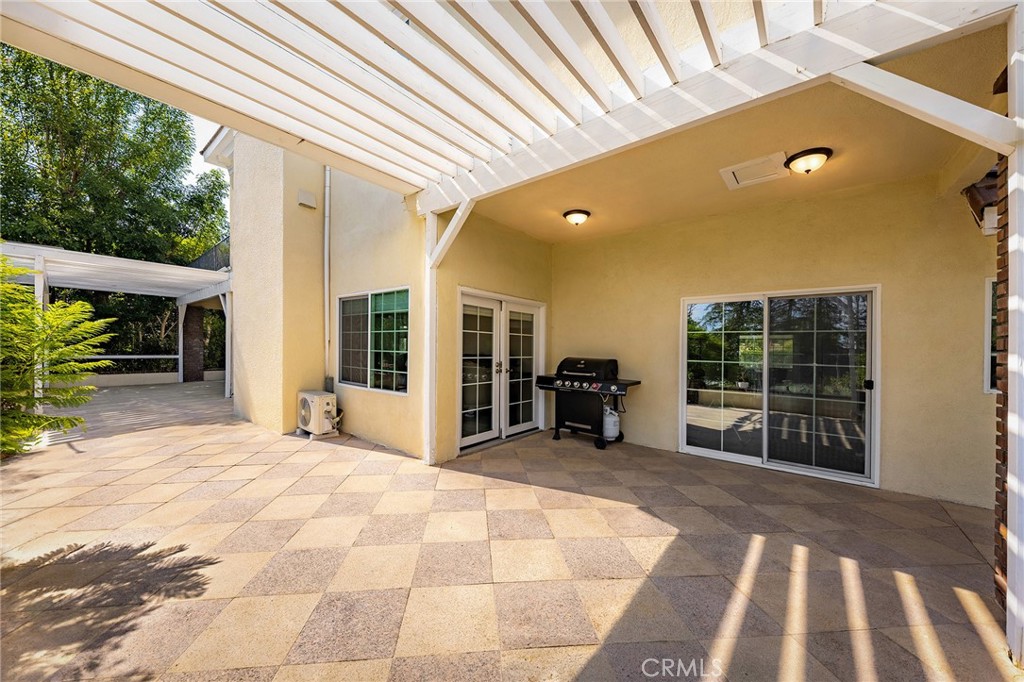 648 Pomello Drive