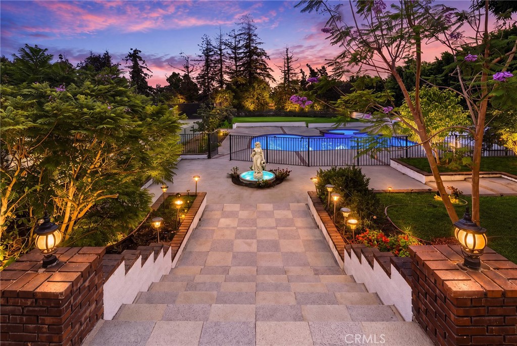 648 Pomello Drive