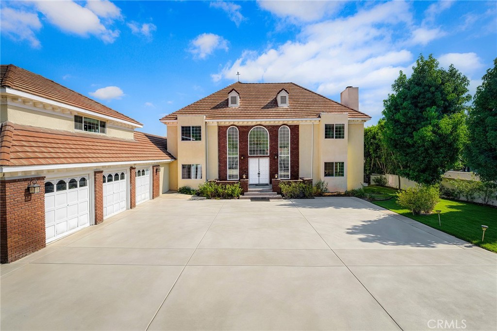 648 Pomello Drive