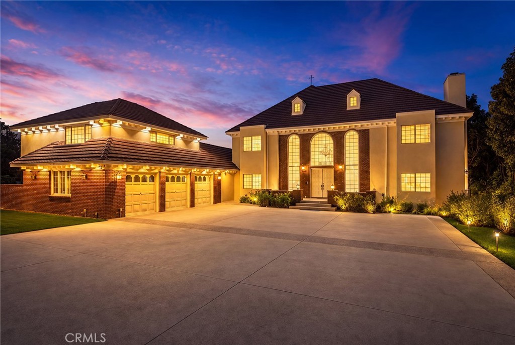 648 Pomello Drive