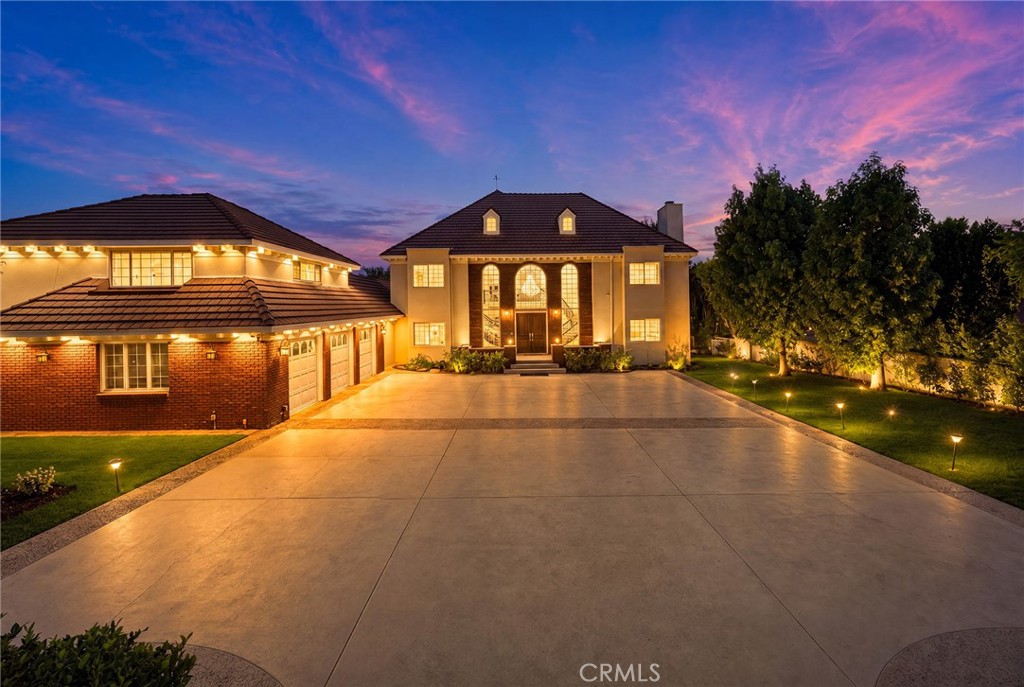 648 Pomello Drive