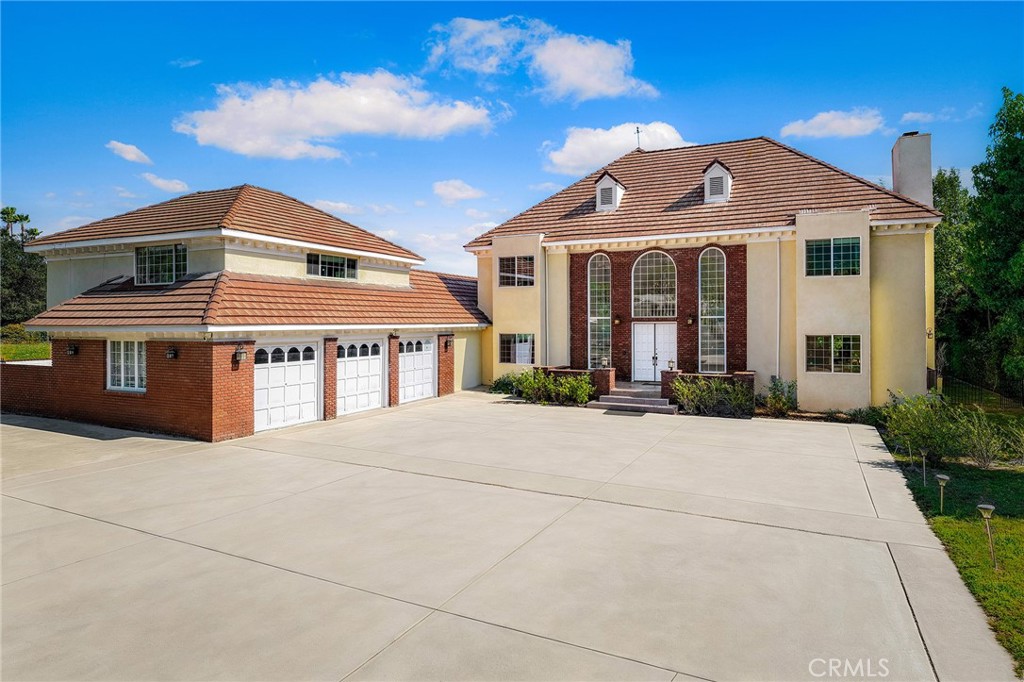 648 Pomello Drive