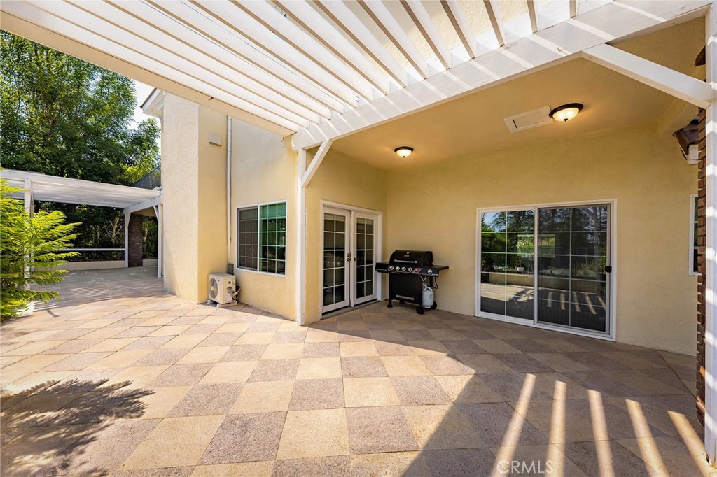 648 Pomello Drive