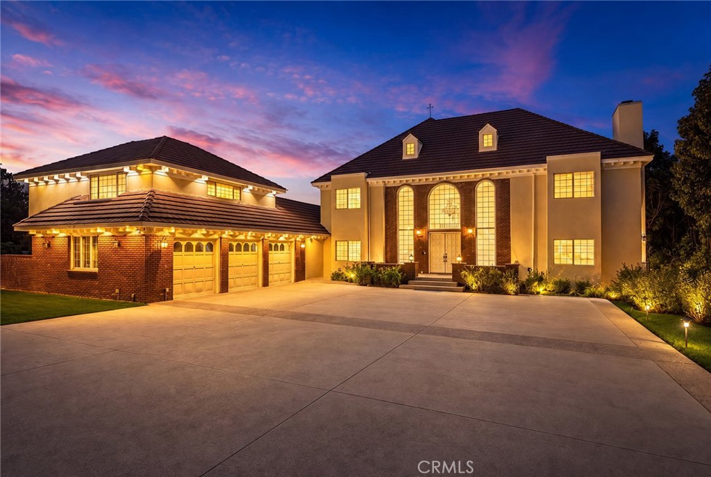 648 Pomello Drive