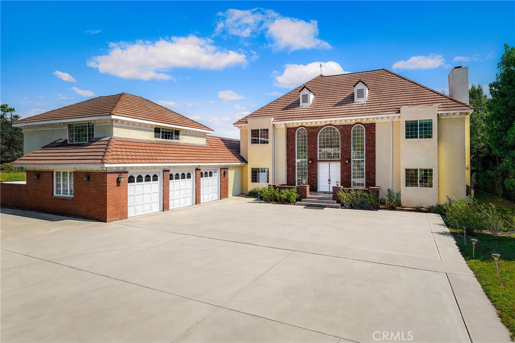 648 Pomello Drive