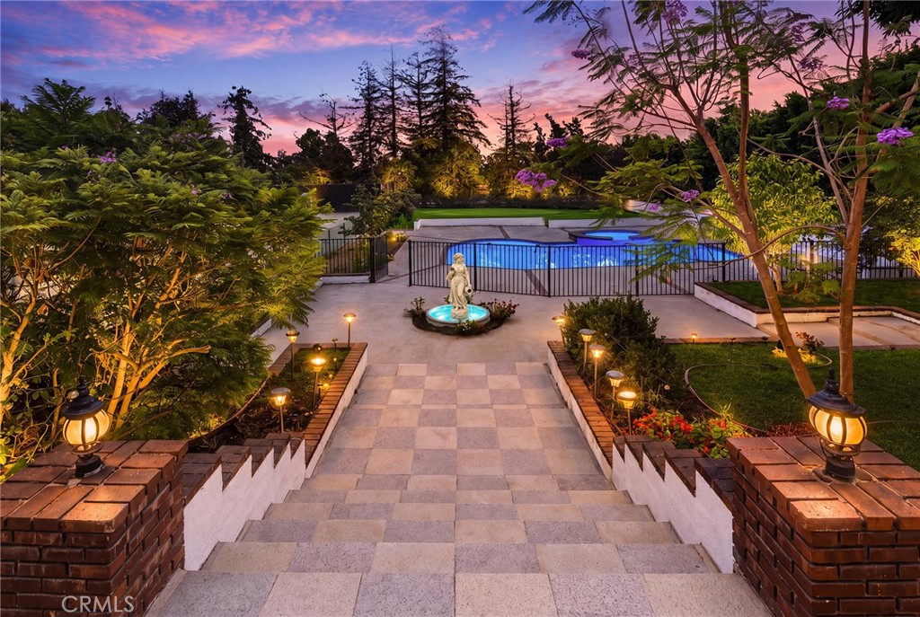 648 Pomello Drive