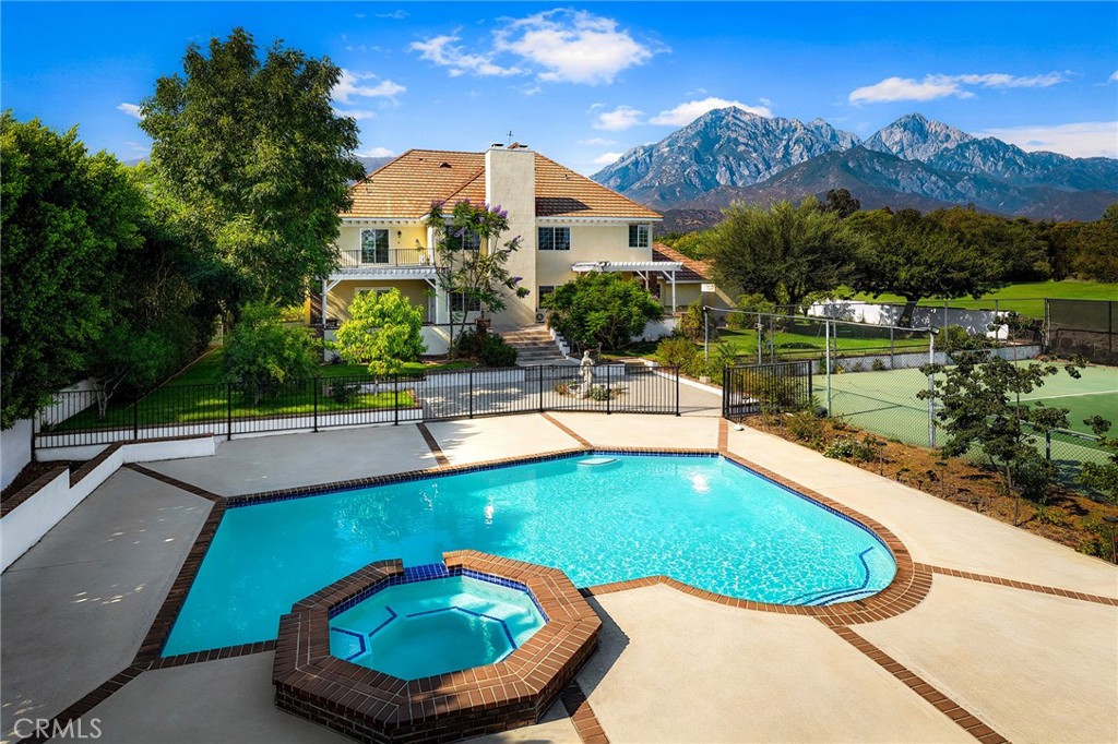 648 Pomello Drive