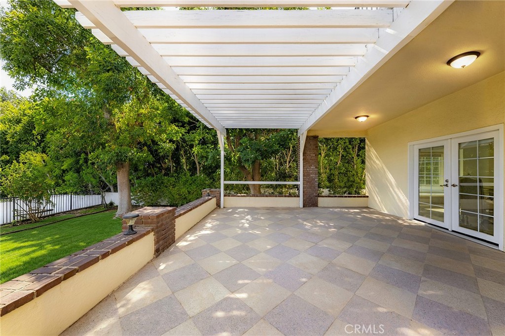 648 Pomello Drive