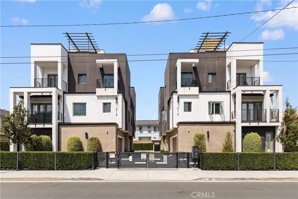 519 W Newby