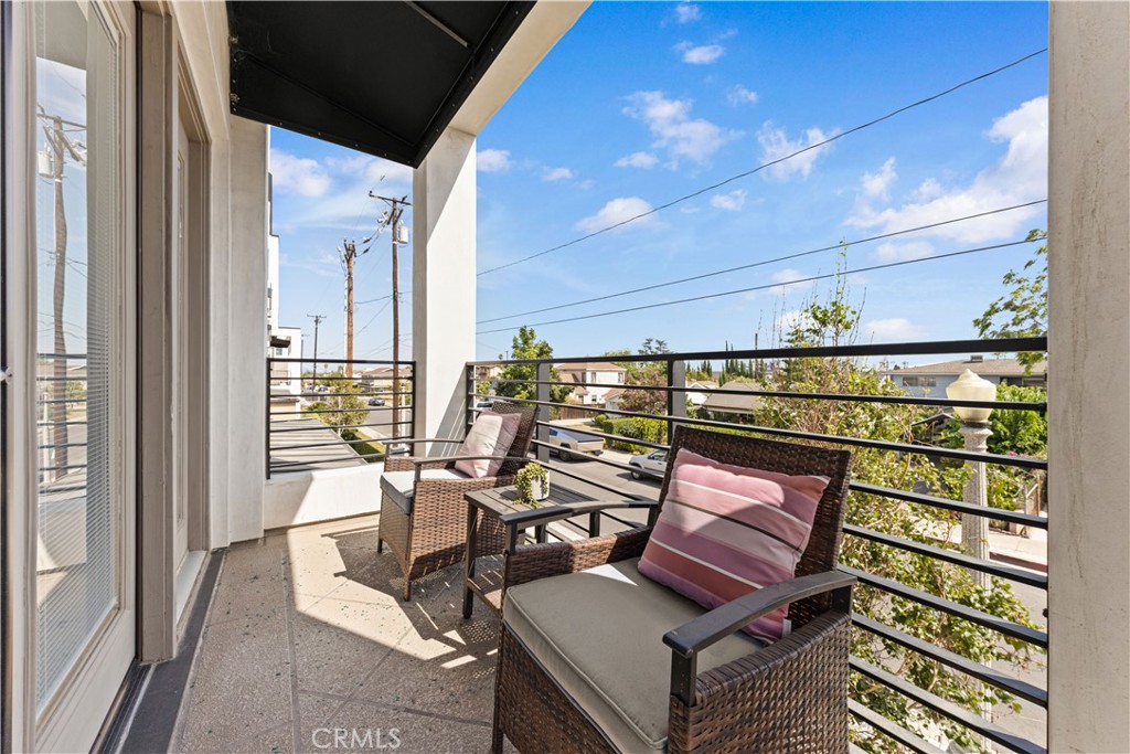 519 W Newby