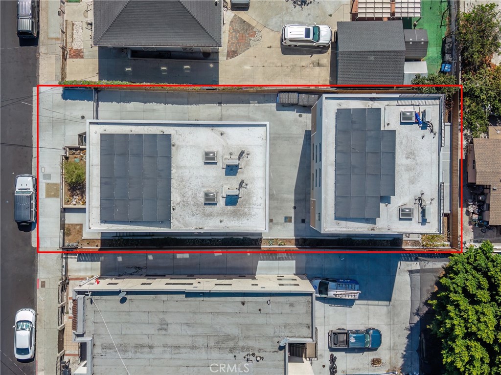 327 N Chicago