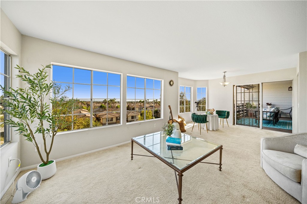 1033 Lakeview