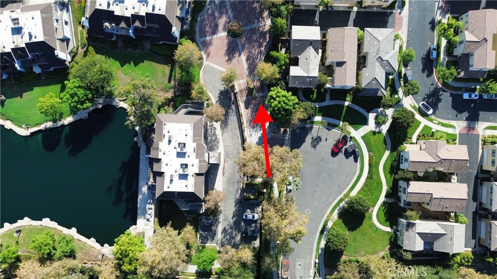 1033 Lakeview