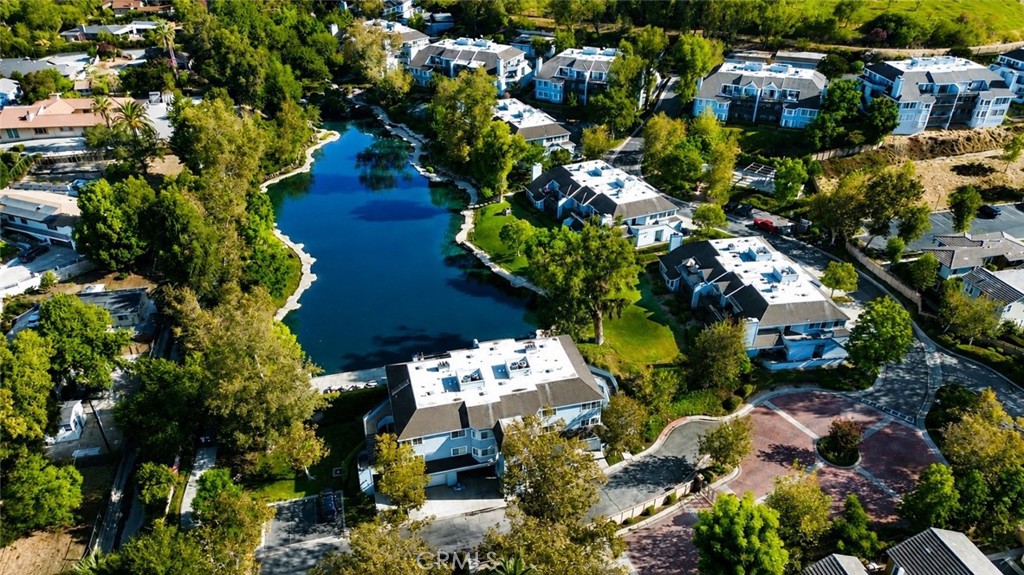 1033 Lakeview