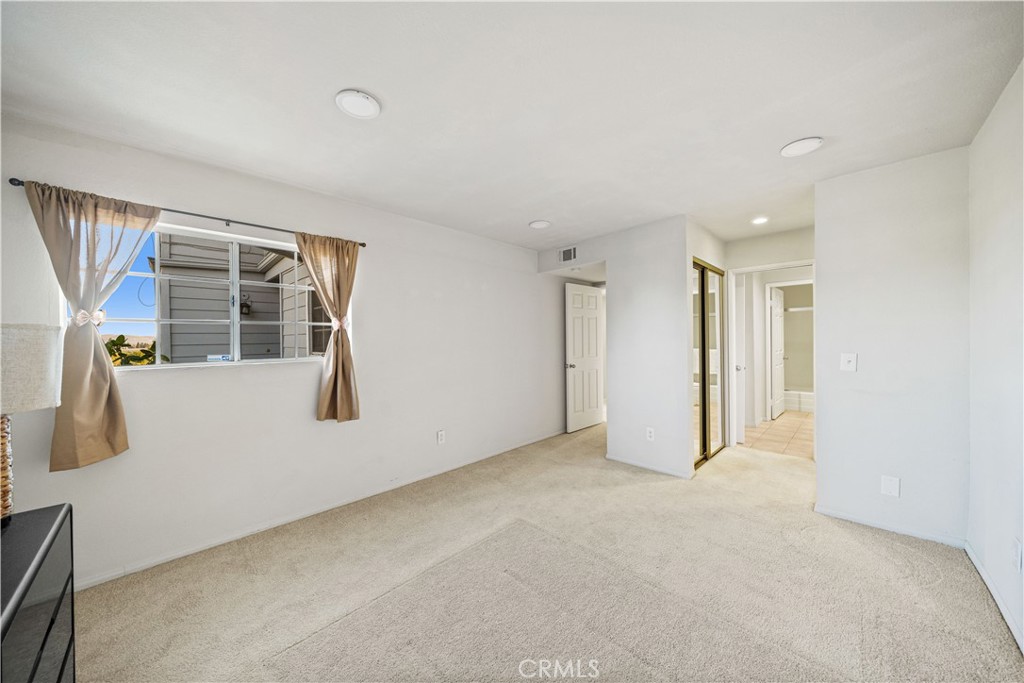 1033 Lakeview