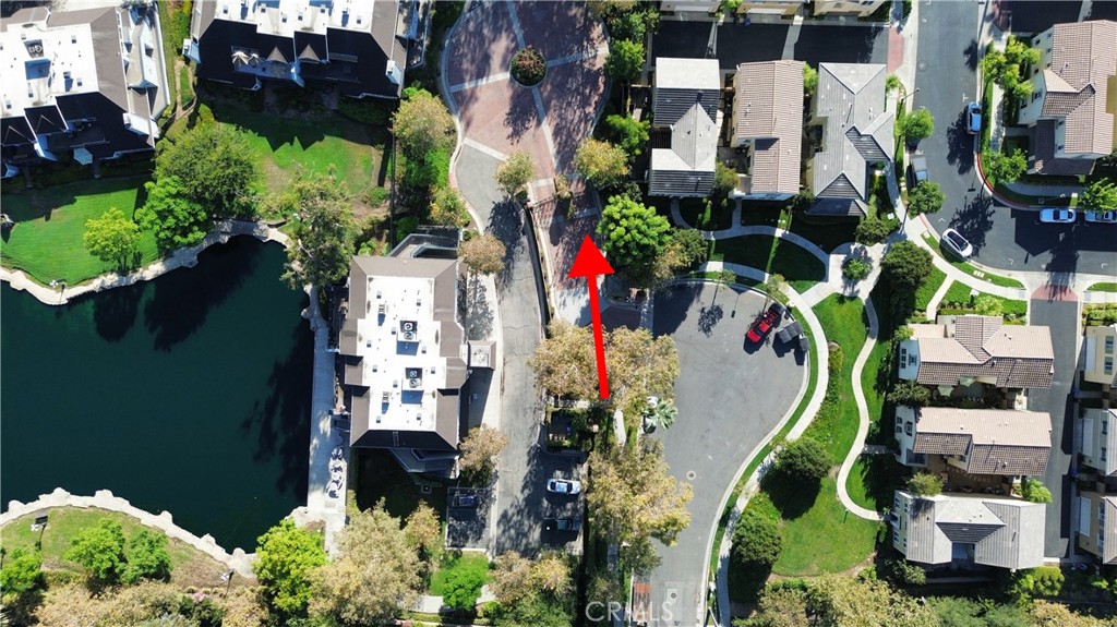 1033 Lakeview