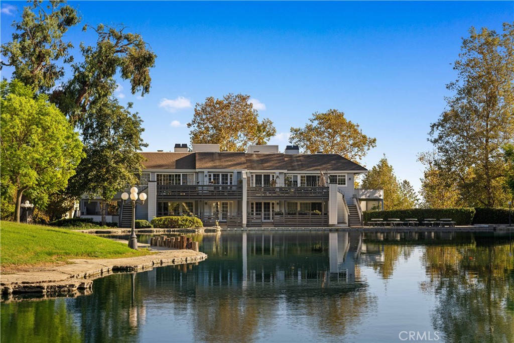 1033 Lakeview